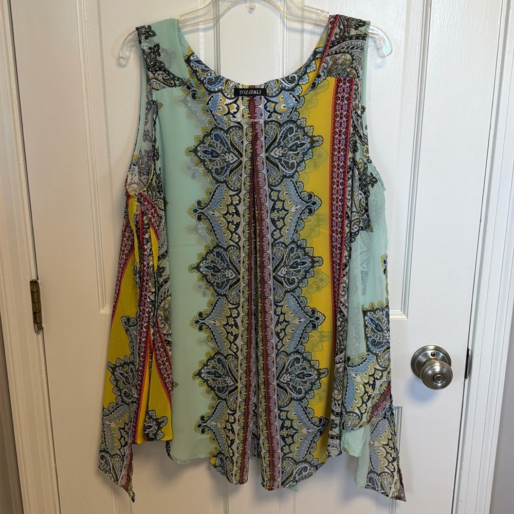 1x women’s tunic tank top